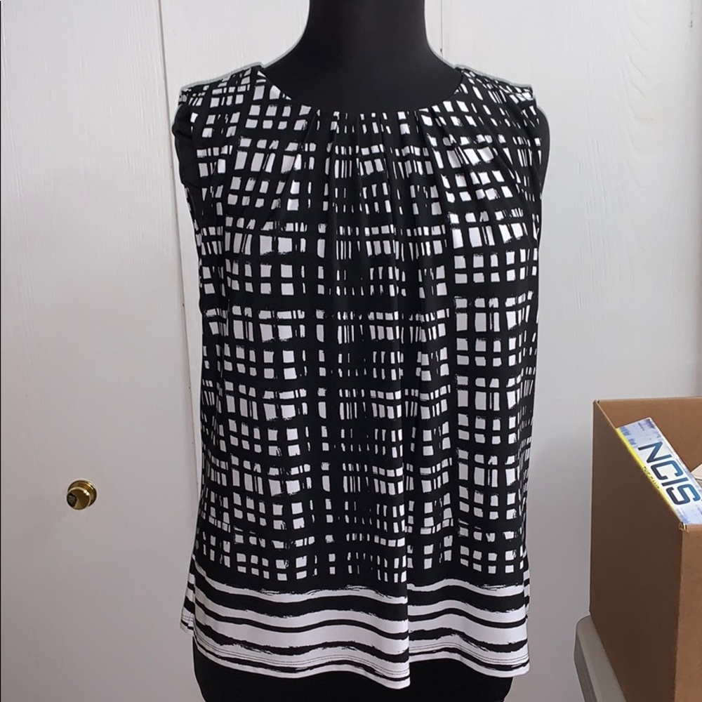 2X Calvin Klein Black and White Tank Top